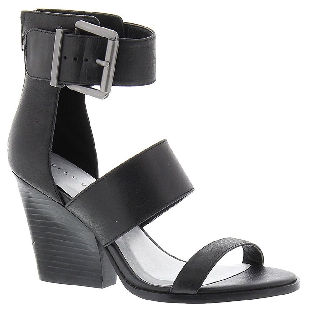 NWT & BOX VERY VOLATILE BLACK (TIGGY) HEELS